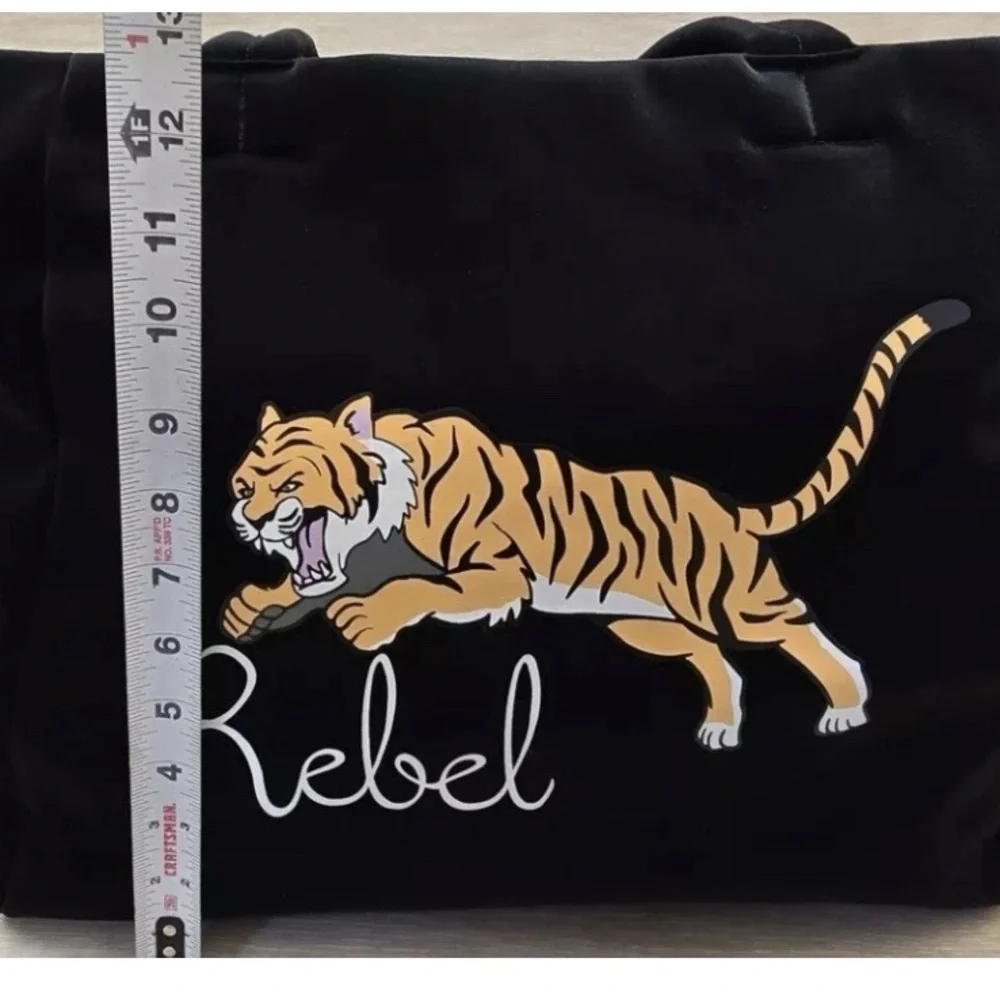 WILDFOX Rebels Black Tote with Tiger Graphic - Picture 3 of 9